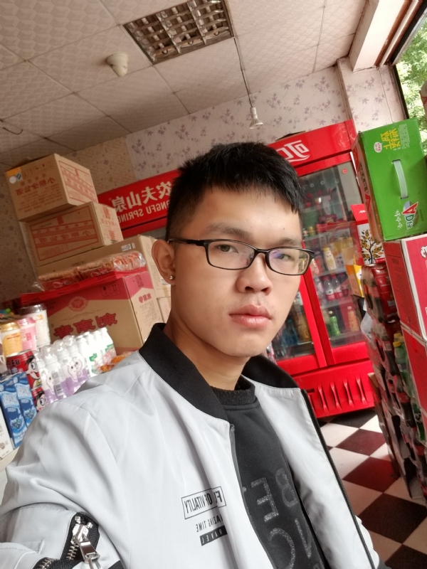 柒年的第一张照片--连江征婚网