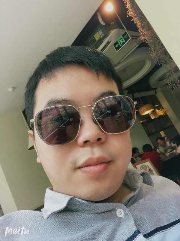 月台等路人的第一张照片--连江征婚网