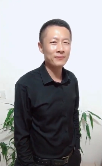 地huhi的第一张照片--连江征婚网