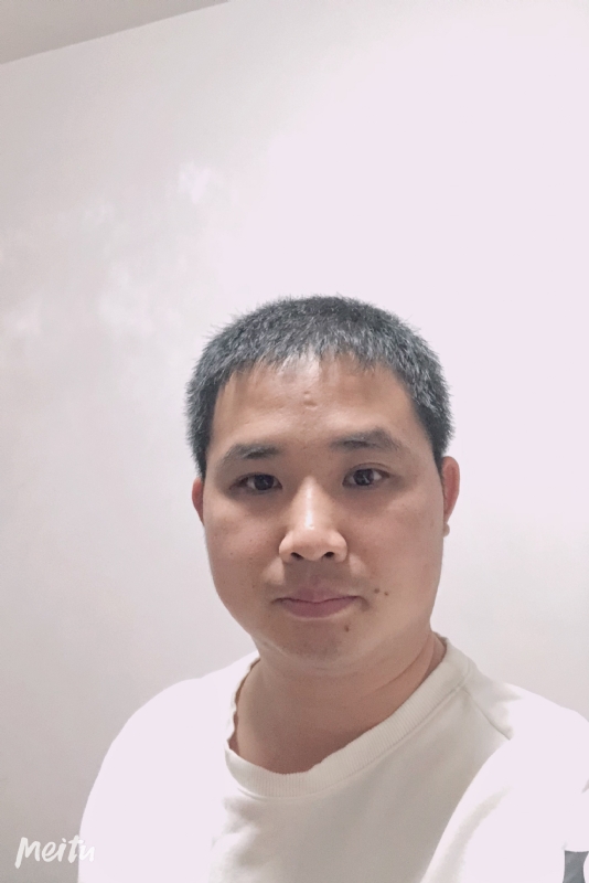 小梁的第一张照片--连江征婚网