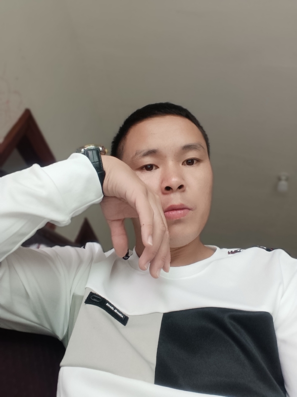 冷漠的第一张照片--连江征婚网