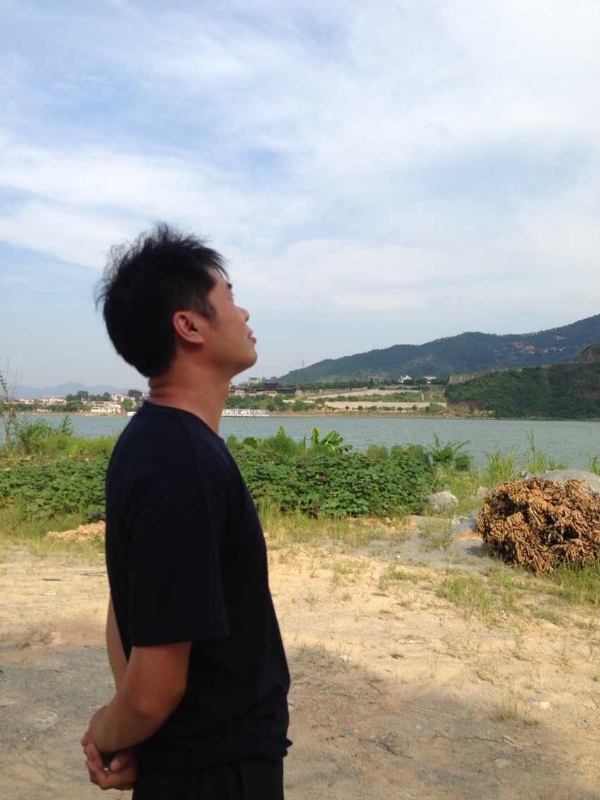 雾里看花的第一张照片--连江征婚网