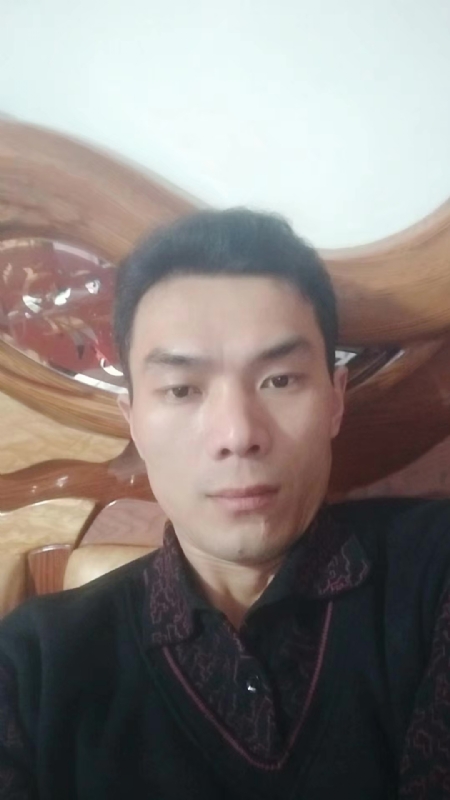错把真心喂了狗的第四张照片--连江征婚网
